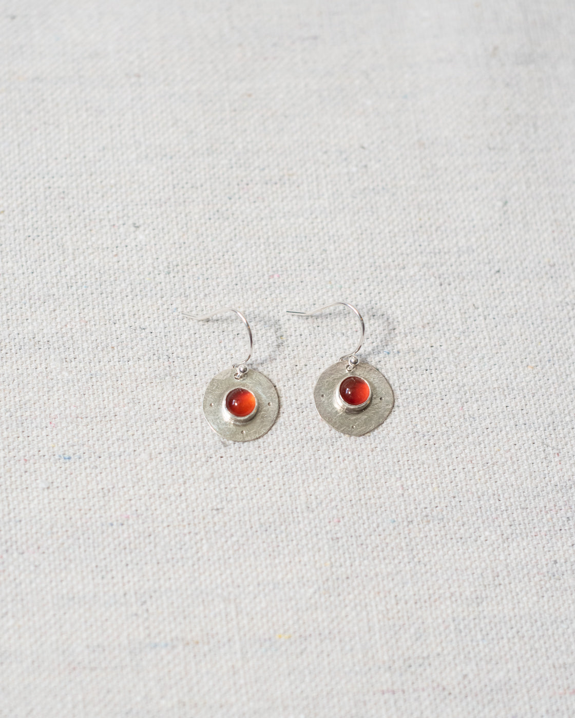 CENTRE (CARNELIAN)