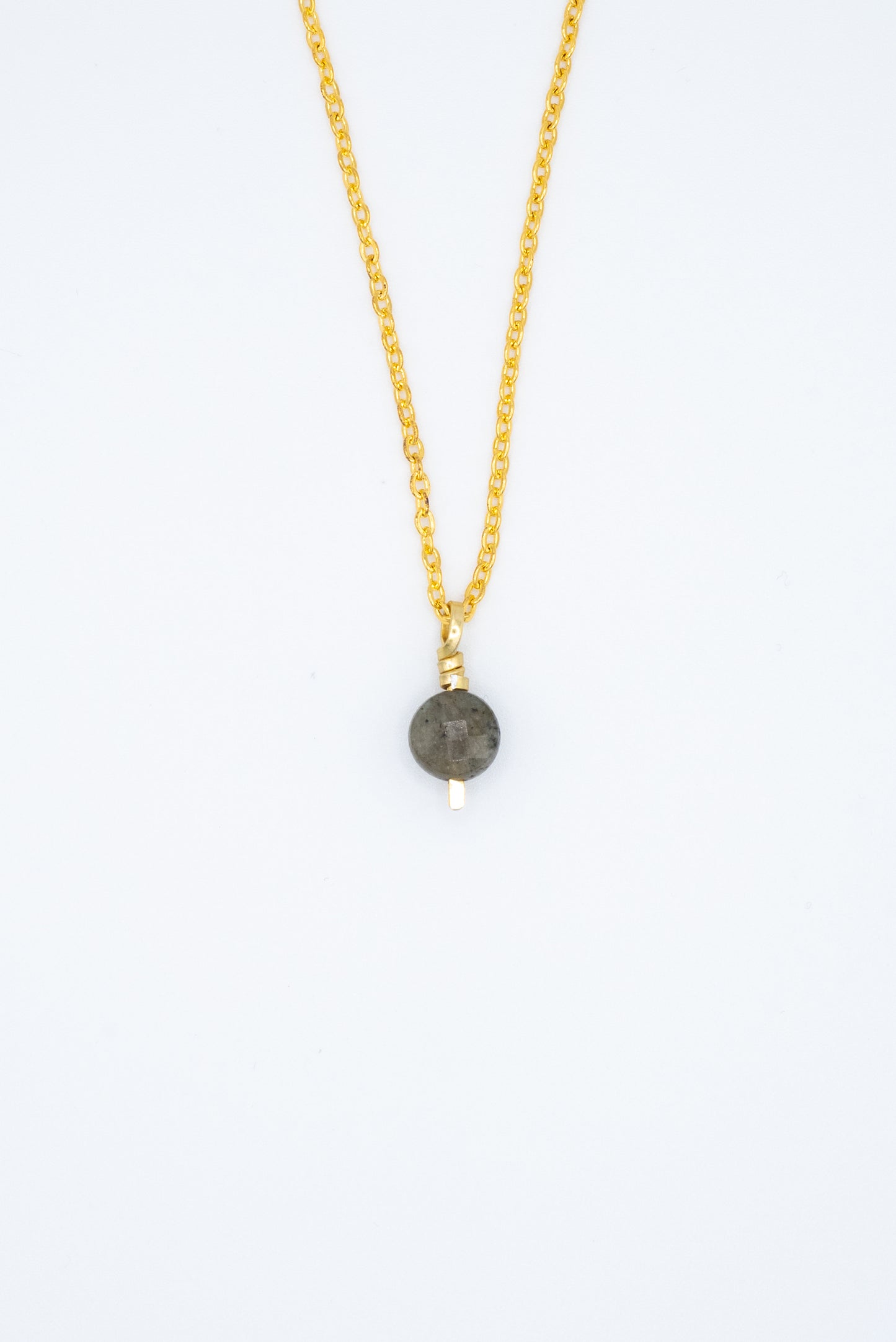 SIMPLE PENDANT NECKLACE