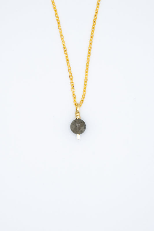 SIMPLE PENDANT NECKLACE